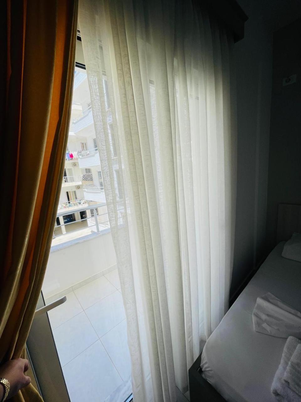 Eliona Apartments Sarandë Exterior foto
